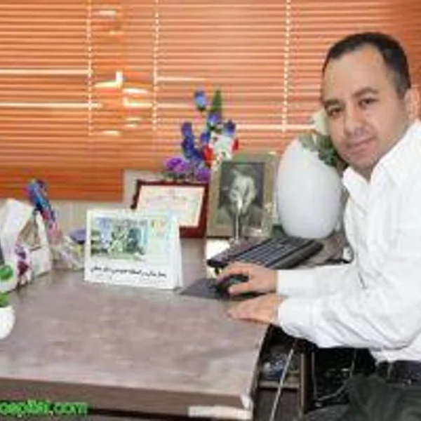 دکتر کیوان یادگاری